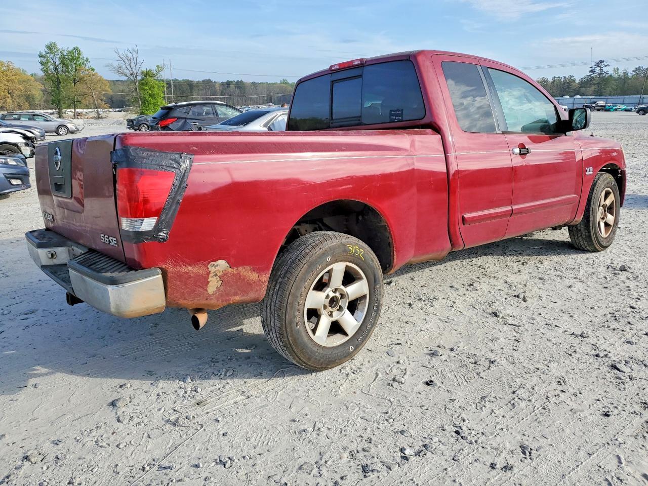 2004 Nissan Titan XE