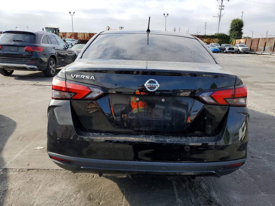 2020 Nissan Versa s