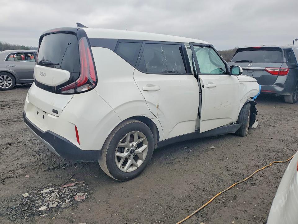 2024 KIA Soul lx