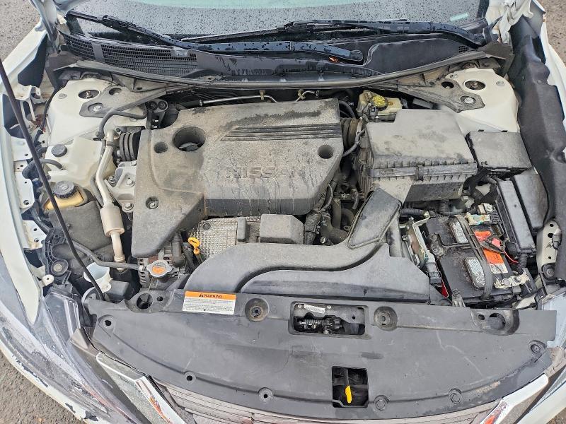 2016 Niss Altima