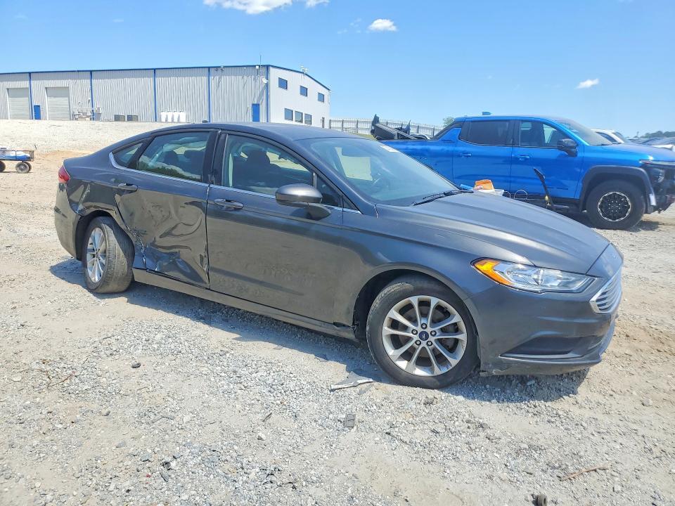 2020 Ford Fusion se