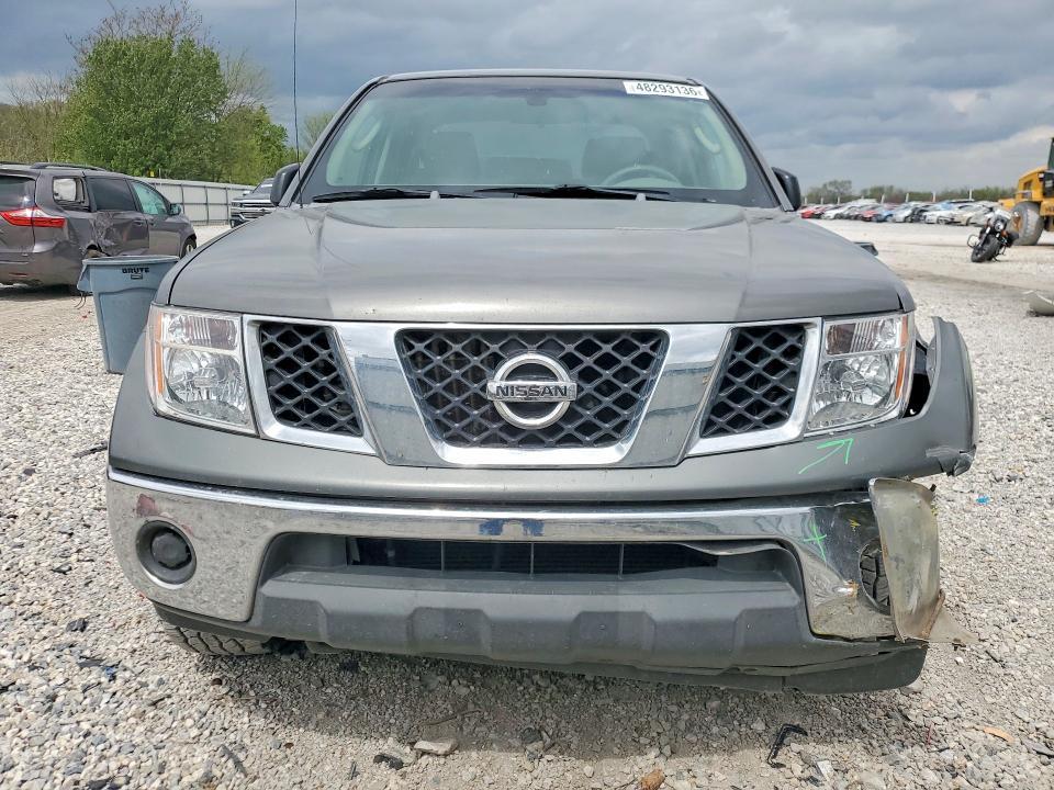 2005 Nissan Frontier SE