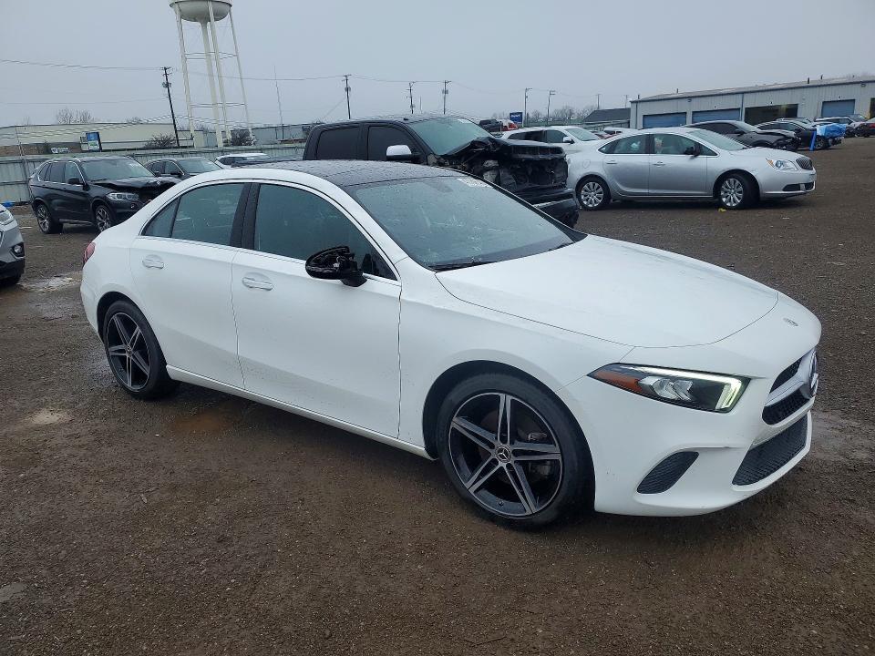 2022 Mercedes-Benz A 220 4matic