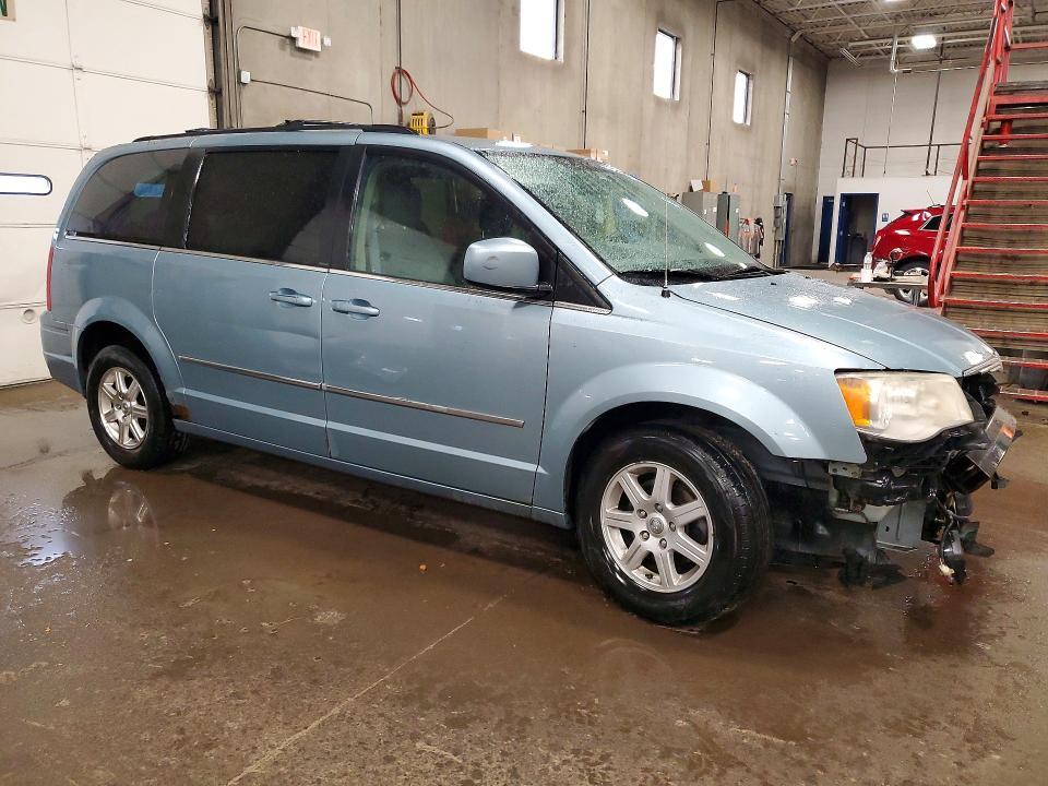 2010 Chrysler Town & Country Touring