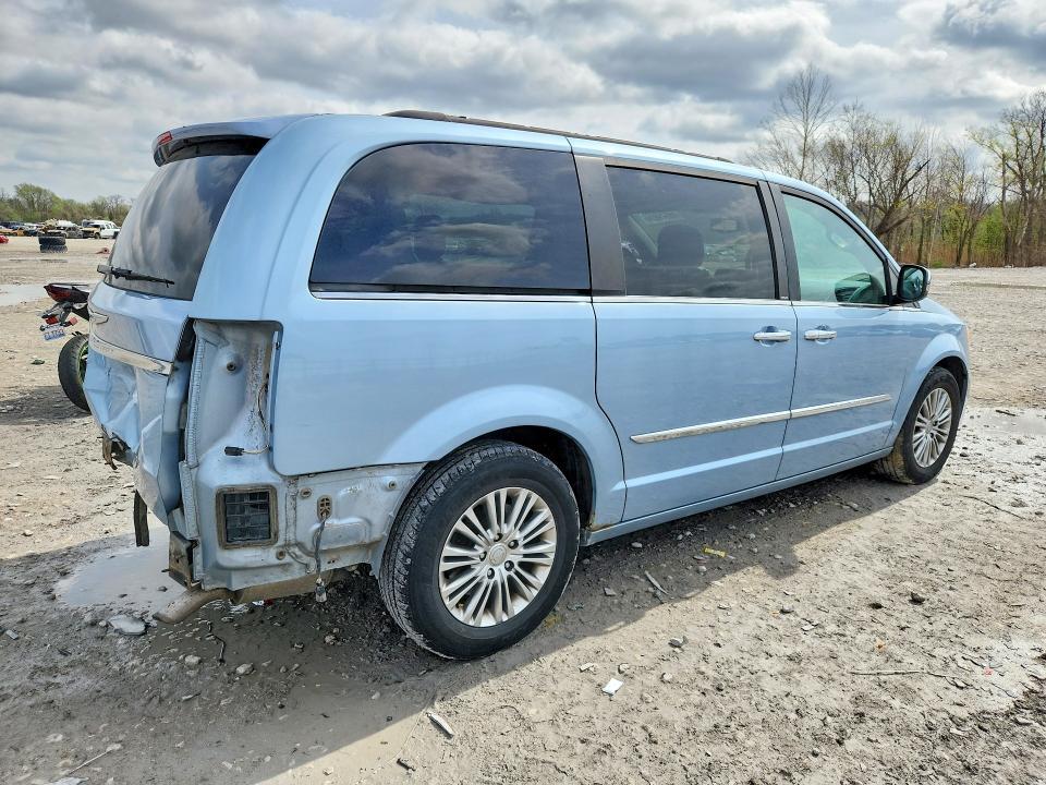 2013 Chrysler Town & Country Touring l