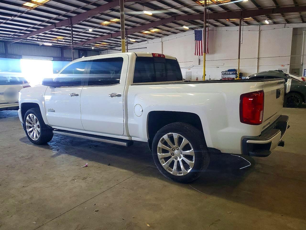 2017 Chevrolet Silverado K1500 High Country