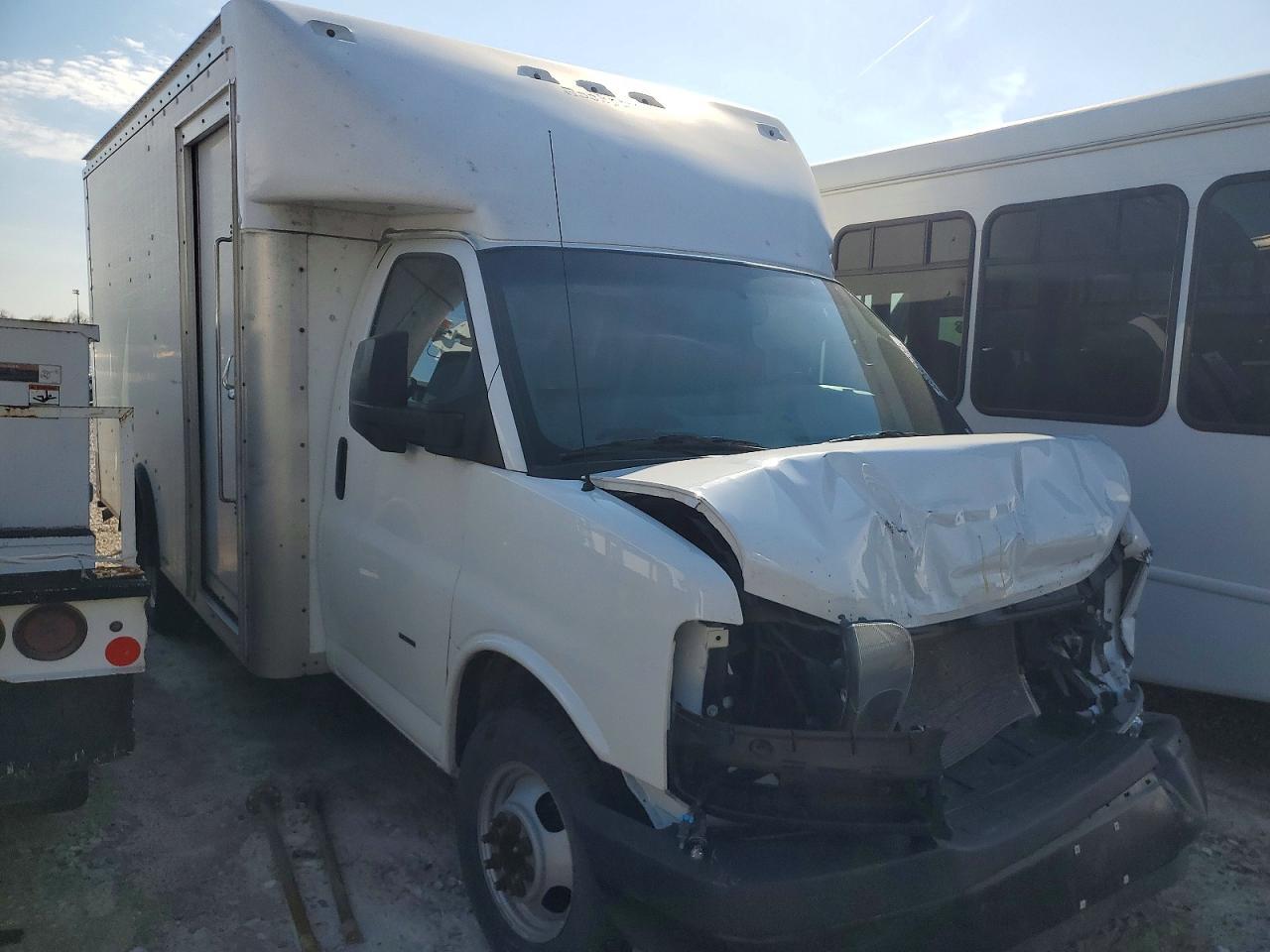 2021 Chevrolet Express Delivery Truck