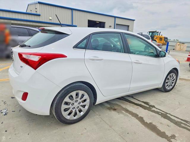 2016 Hyundai Elantra gt Base