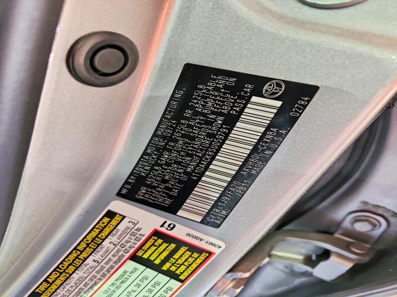 2025 Toyota Camry le