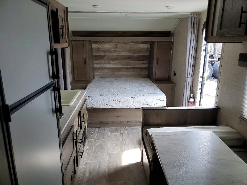 2021 Gulf Stream Enlighten Camper