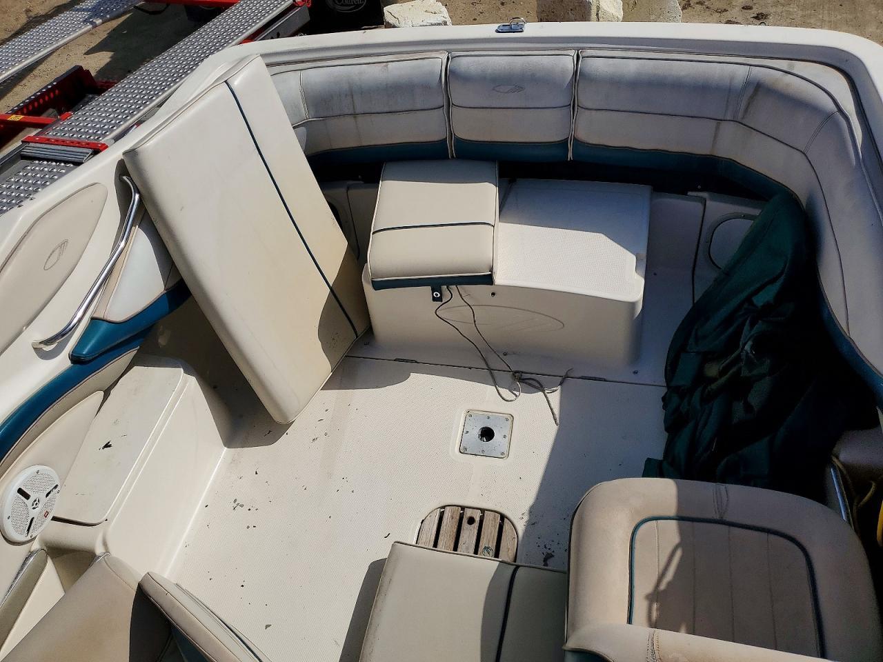 1998 Maxum Boat