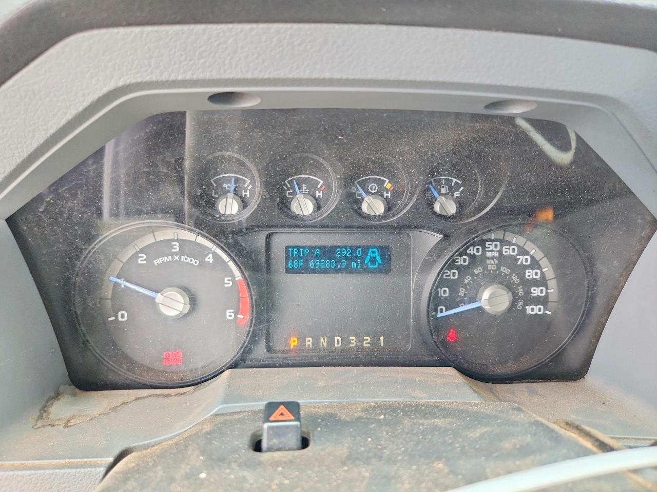 2015 Ford F450 Super Duty Flatbed Truck