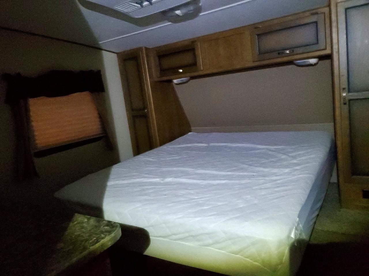 2016 Crossroads RV Rezerve