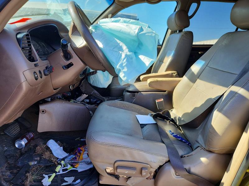 2004 Toyota Sequoia SR5