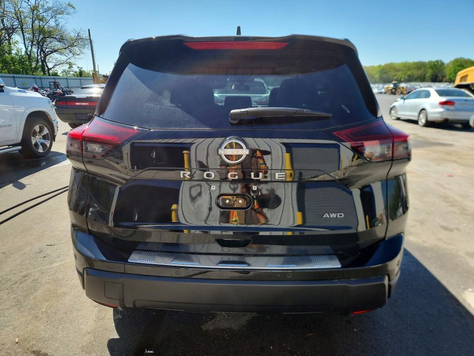 2025 Nissan Rogue sv