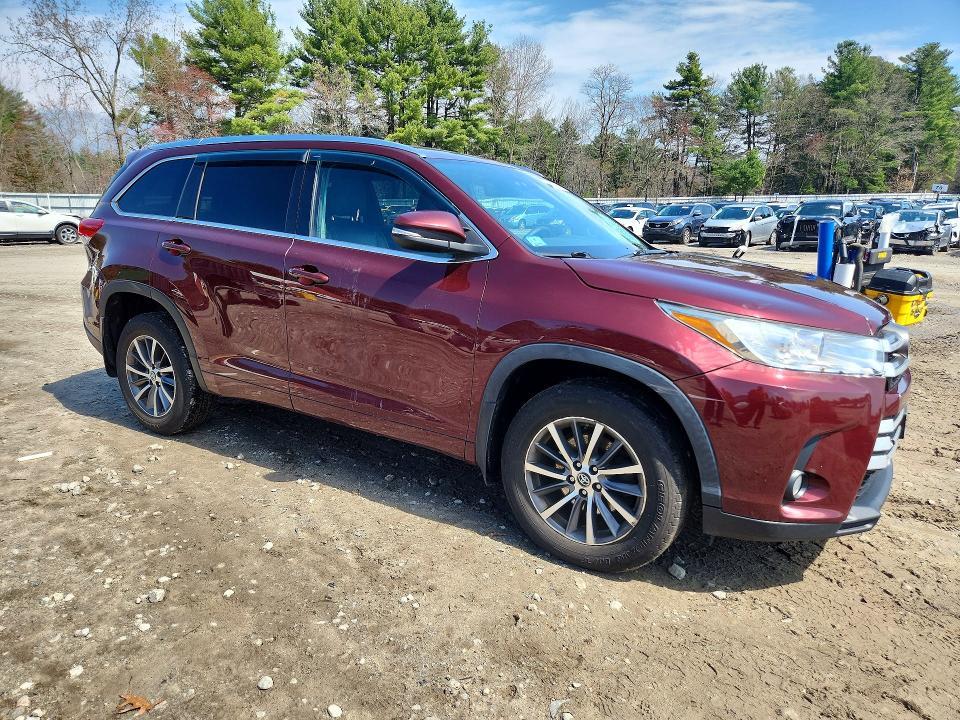 2018 Toyota Highlander xle
