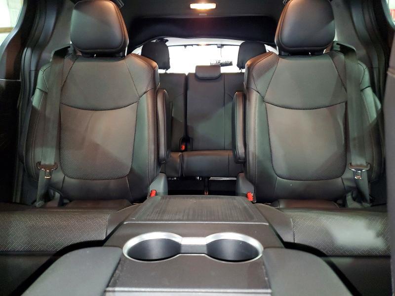 2025 Toyota Sienna Platinum 7-passenger