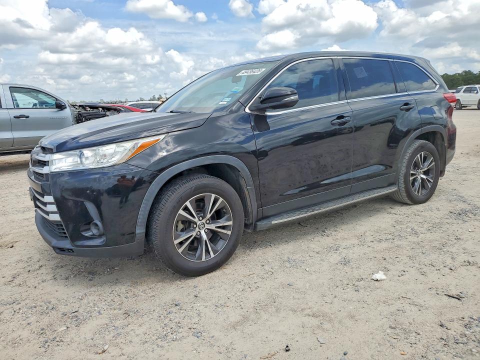 2019 Toyota Highlander le