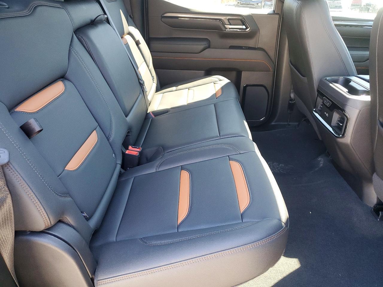 2022 GMC Sierra K1500 AT4