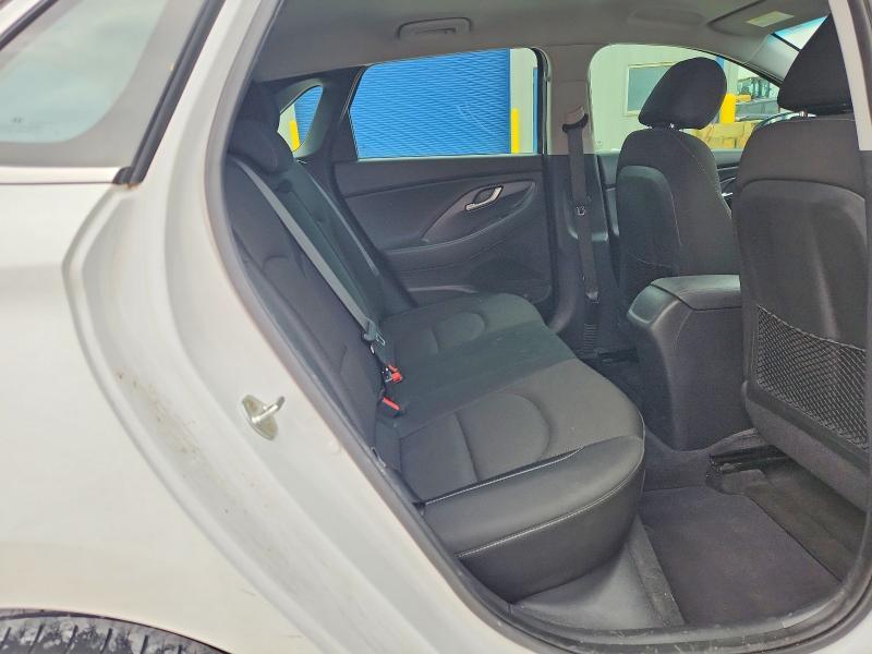 2018 Hyundai Elantra gt Base