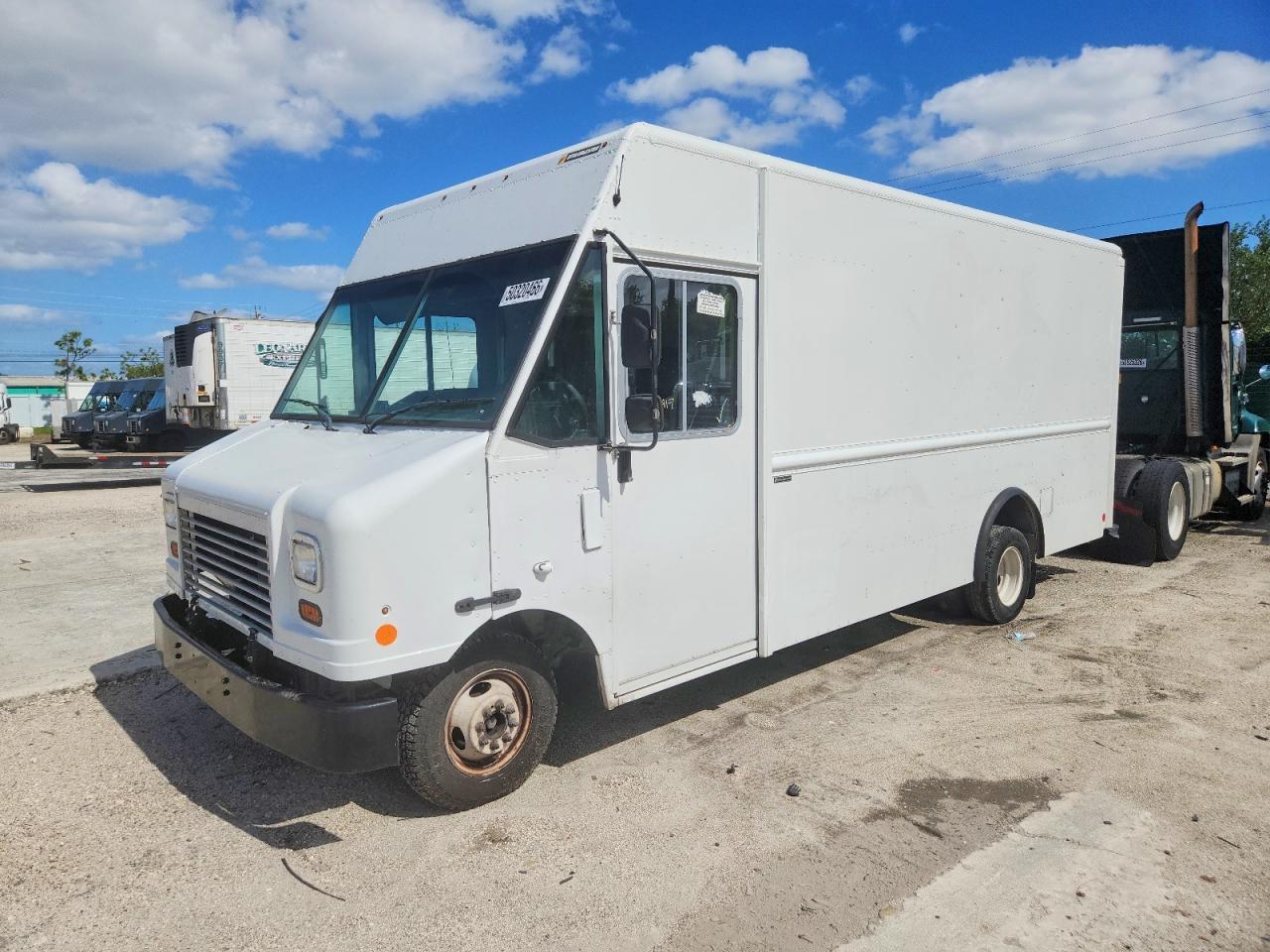 2023 Ford E450 Delivery Truck