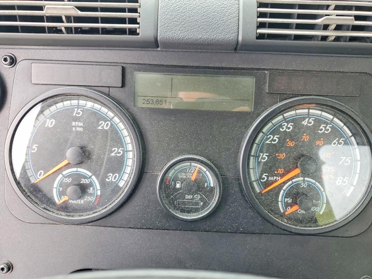 2019 Freigliner 2019 Freightliner Cascadia 125 Semi Truck