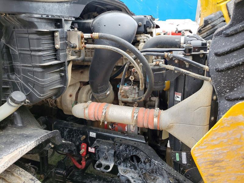 2019 Freightliner Cascadia 113 Semi Truck