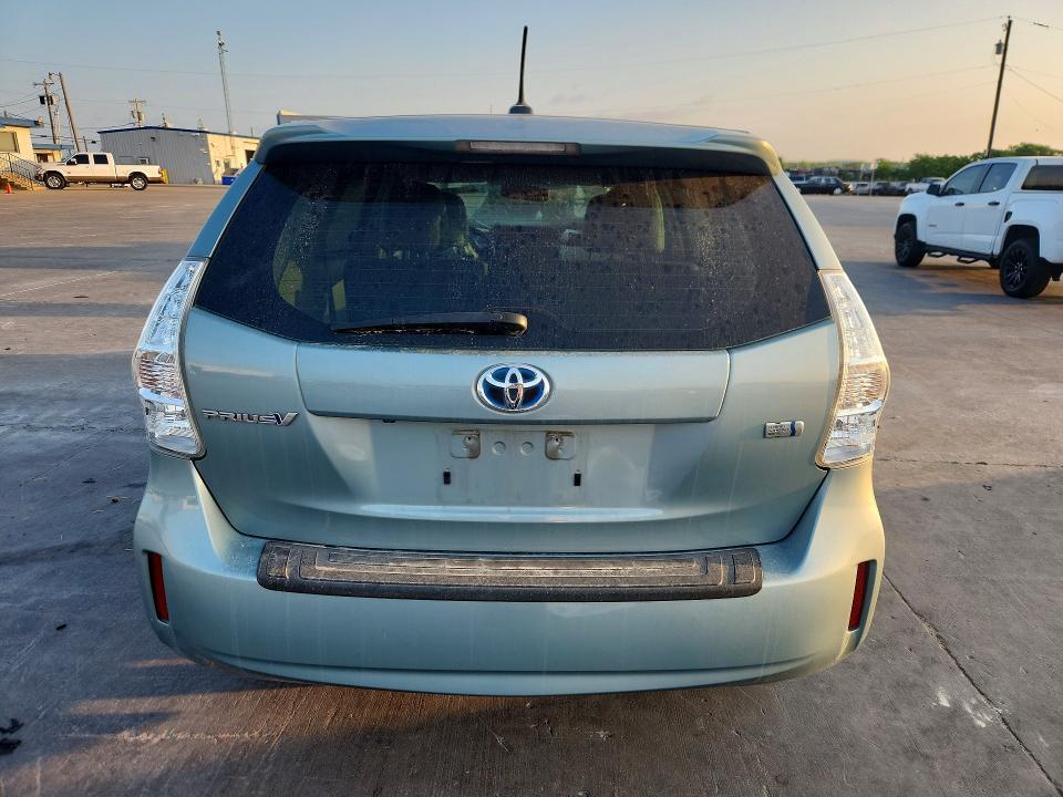 2014 Toyota Prius v Five