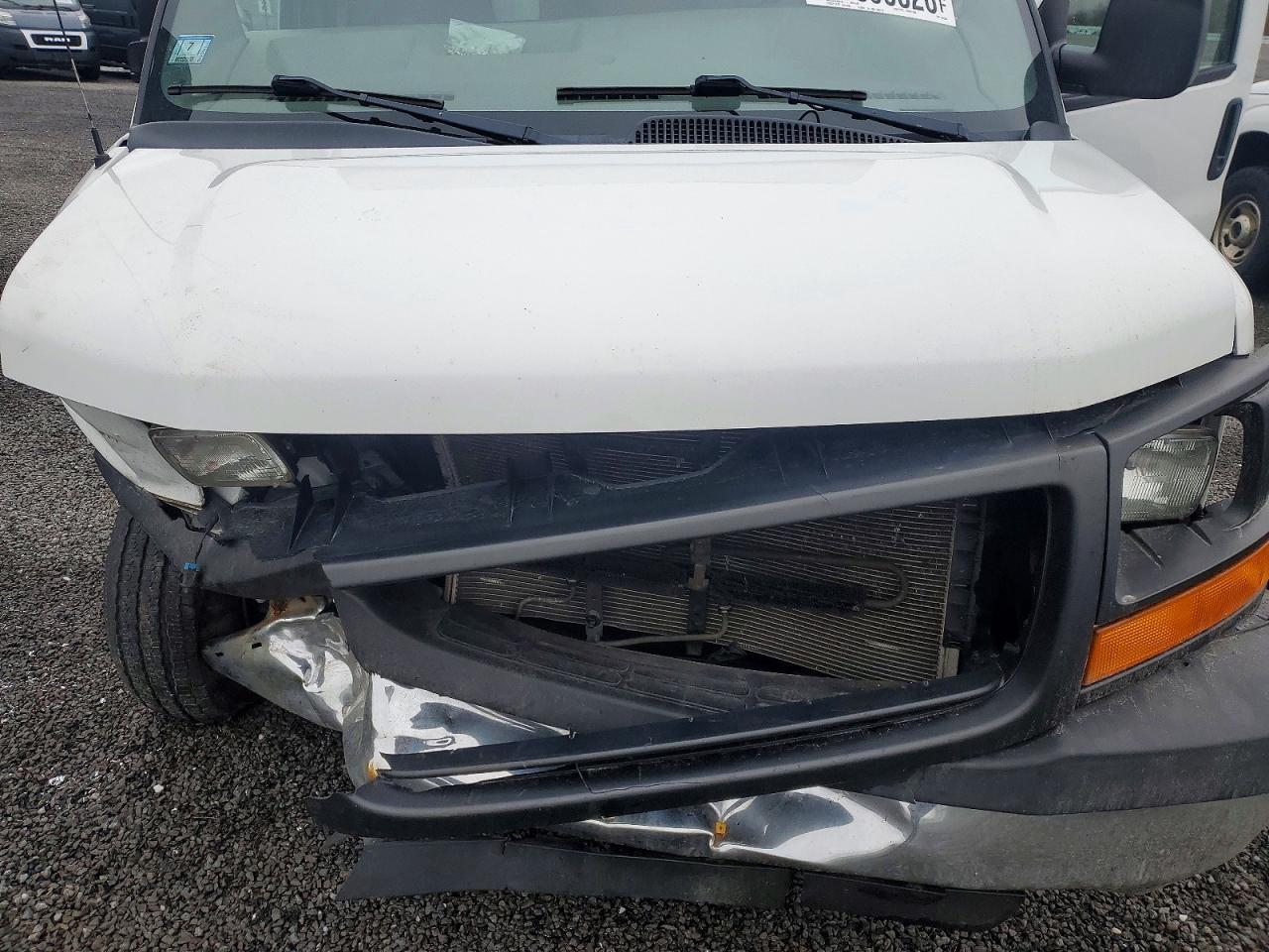 2014 GMC Savana Cutaway G3500