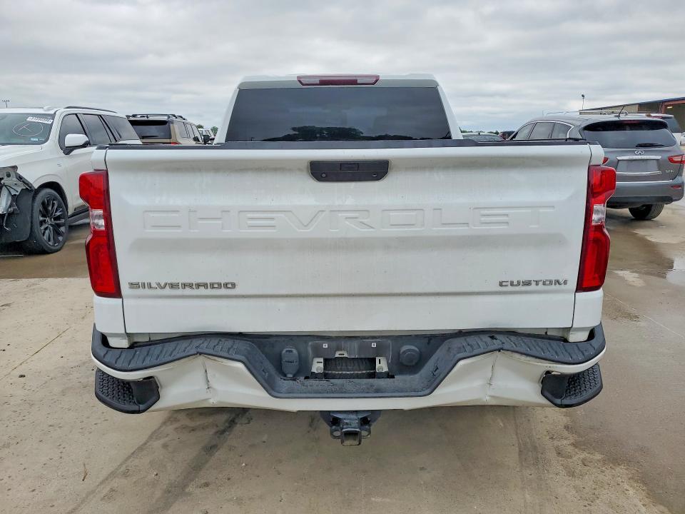 2021 Chevrolet Silverado K1500 Custom