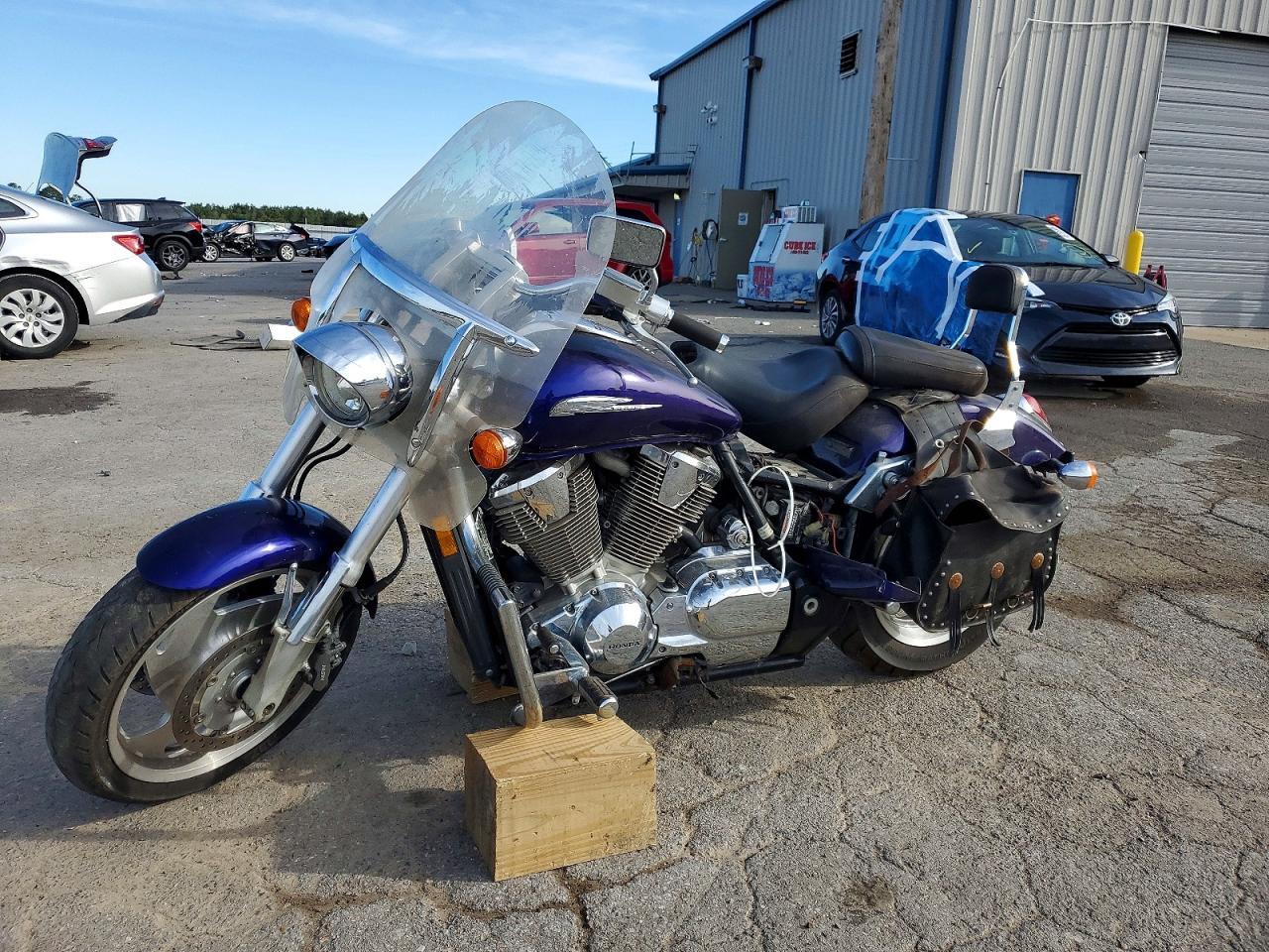 2002 Honda VTX1800 C