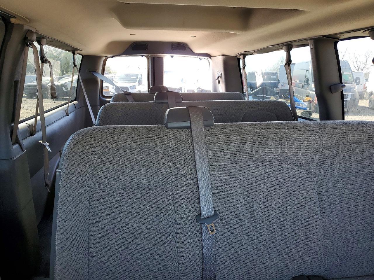 2023 Chevrolet Express G3500 LS