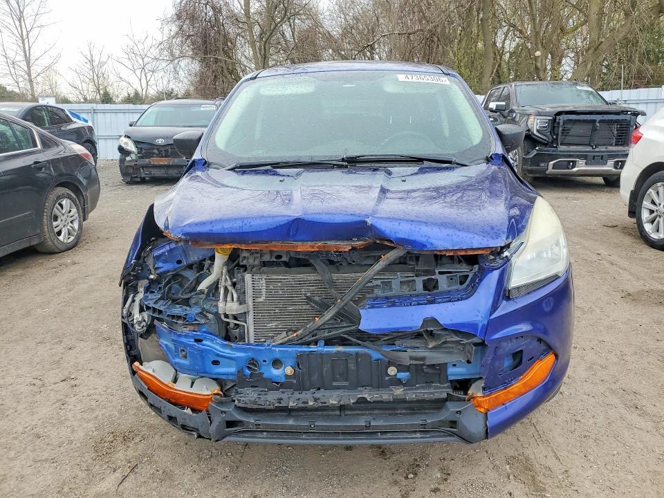 2014 Ford Escape s