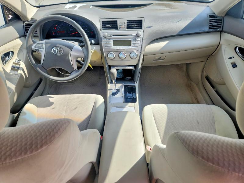 2010 Toyota Camry le