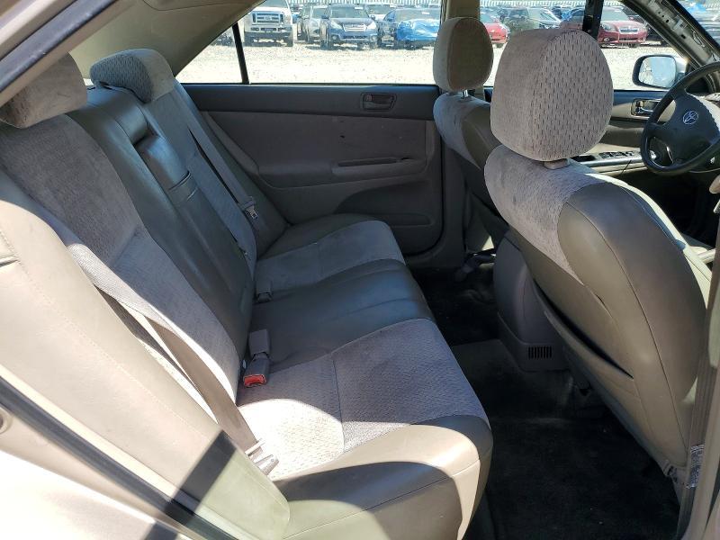 2002 Toyota Camry le