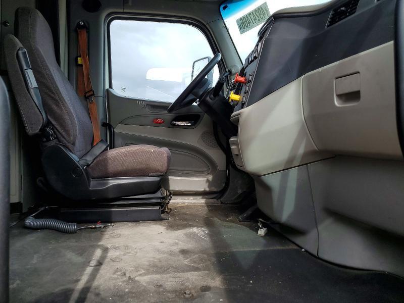 2019 Peterbilt 579 Semi Truck