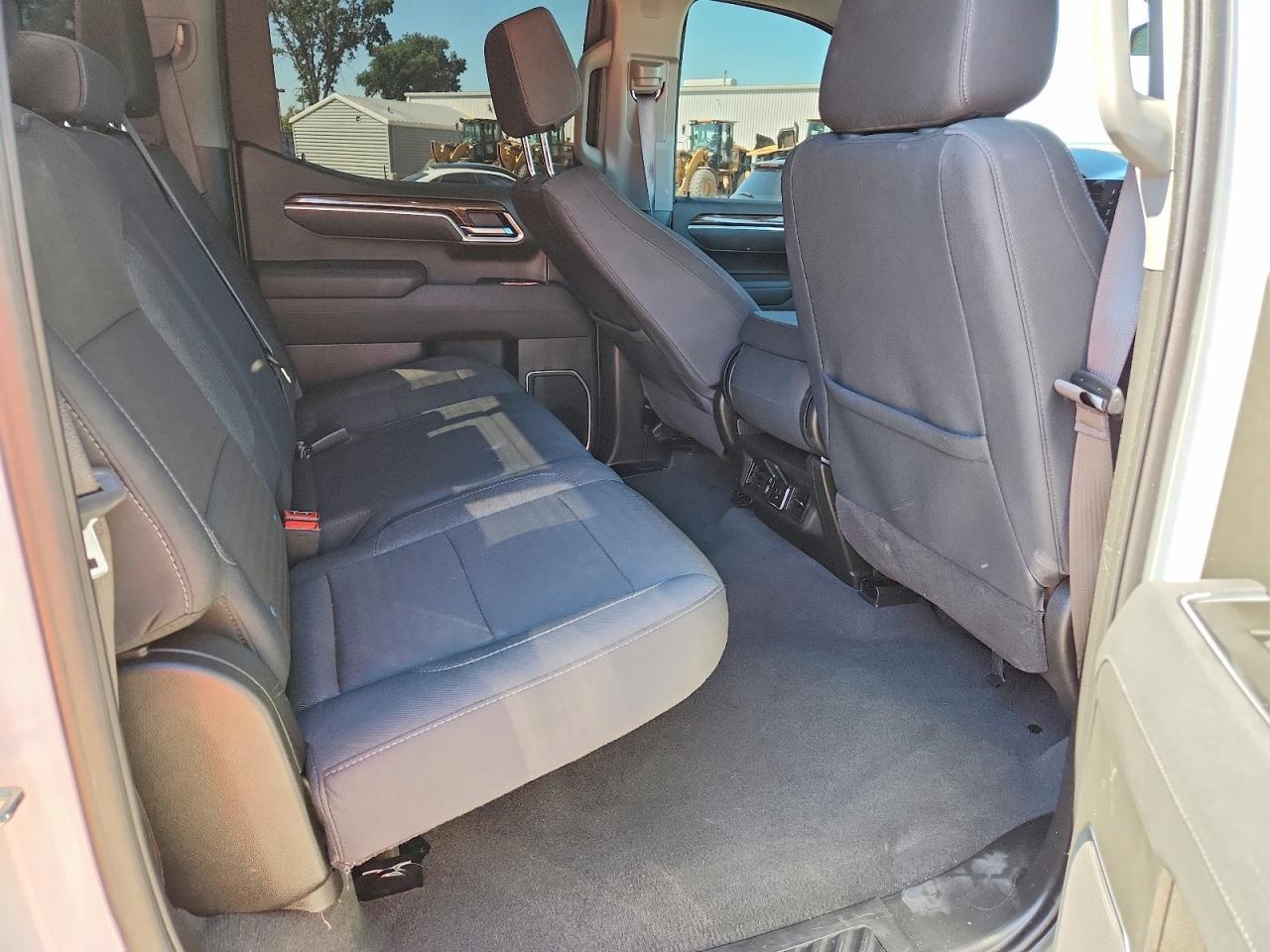 2025 Chevrolet Silverado C1500 LT