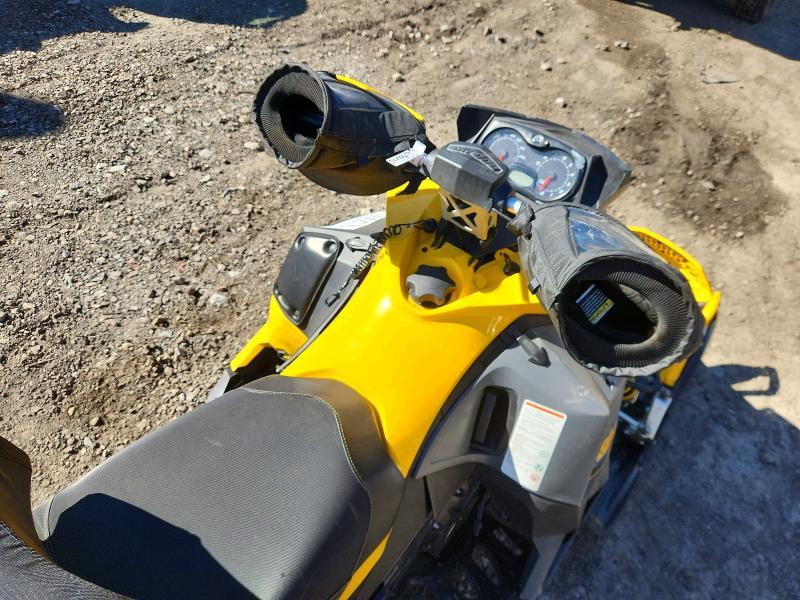 2012 Skidoo Snowmobile
