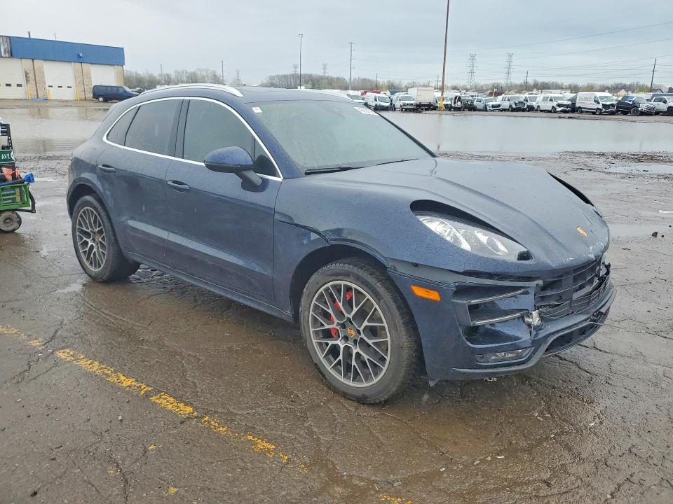 2018 Porsche Macan Turbo