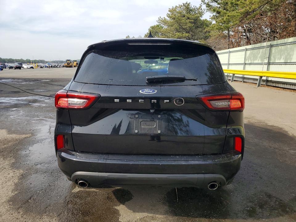 2024 Ford Escape st Line