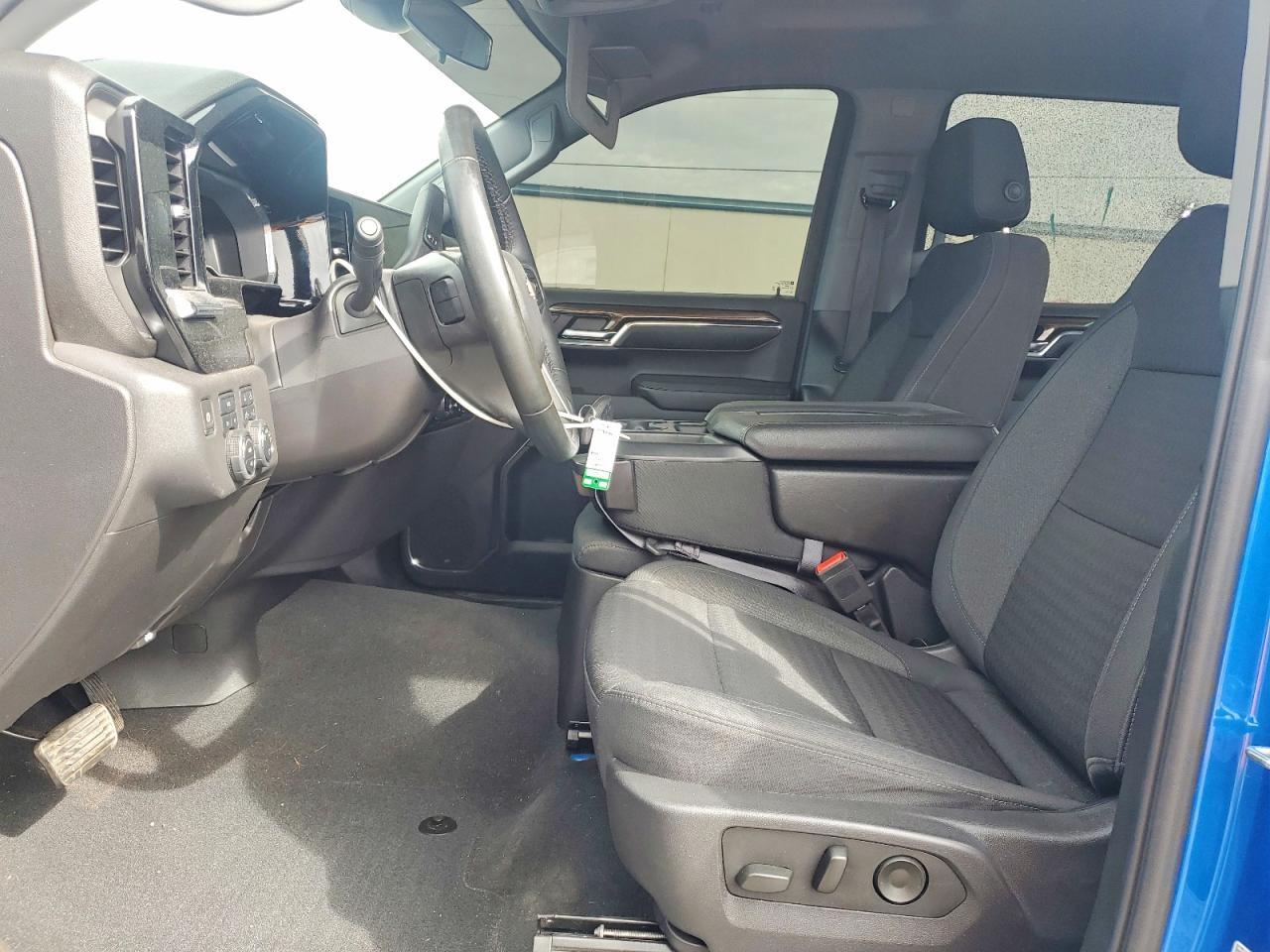 2024 Chevrolet Silverado K1500 LT