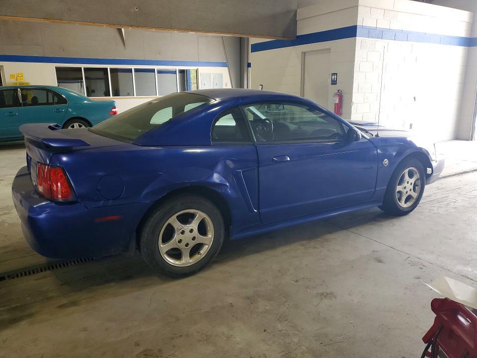 2004 Ford Mustang