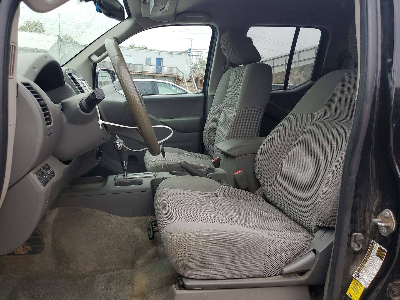 2017 Nissan Frontier SV