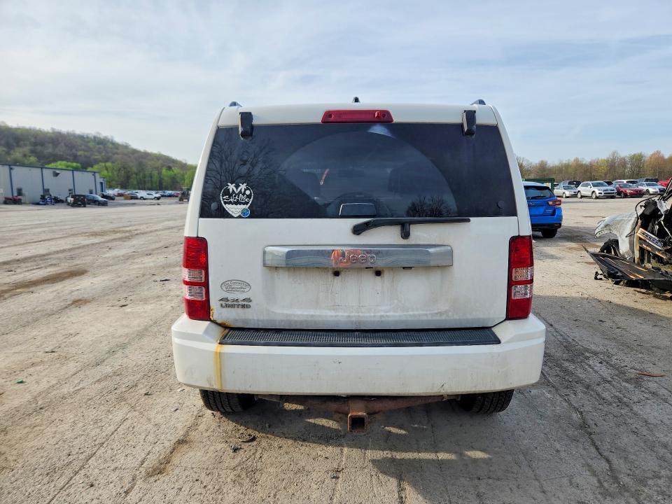 2012 Jeep Liberty jet