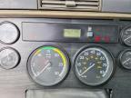 2009 Freigliner 2009 Freightliner Columbia 120 Semi Truck