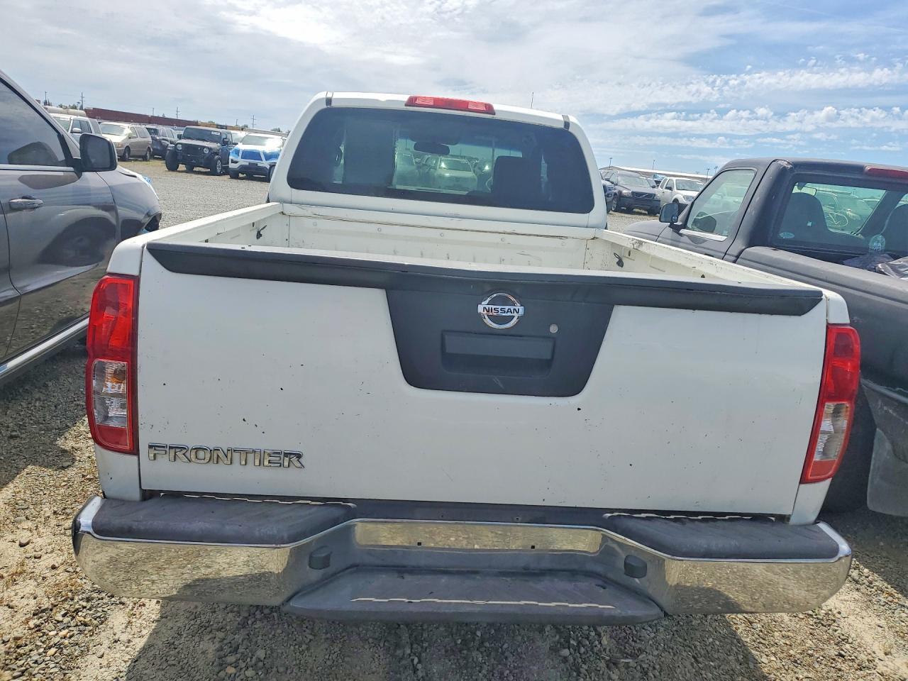 2013 Nissan Frontier S