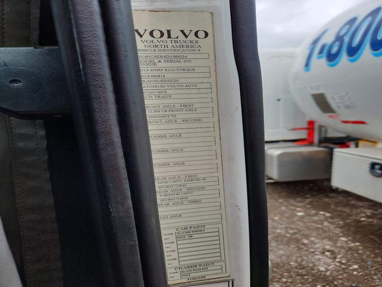 2013 Volvo VN VNL
