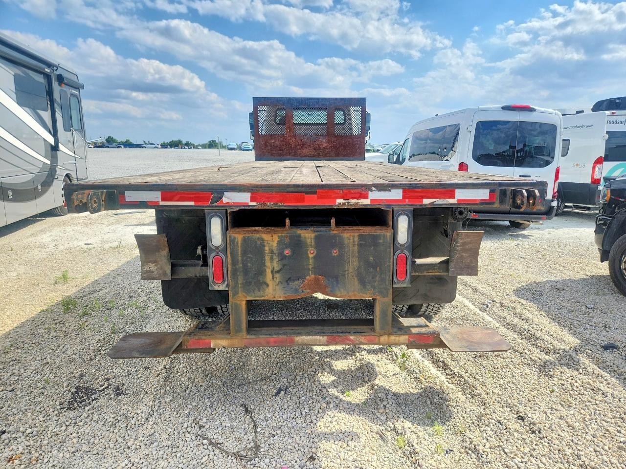 2016 Freigliner 2016 Freightliner Business Class M2 Flatbed Truck