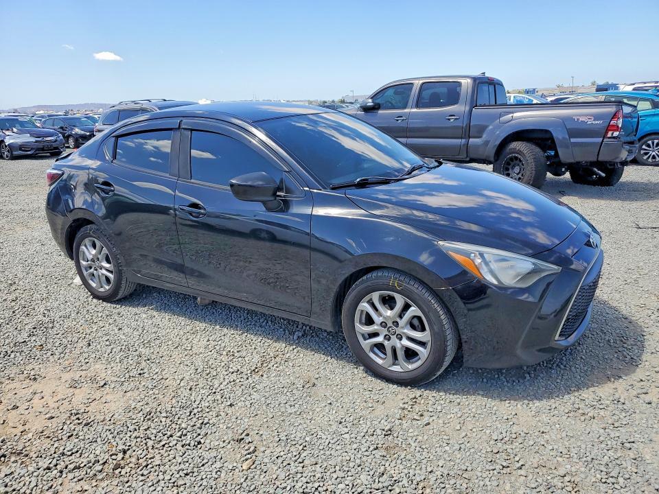 2019 Toyota Yaris l