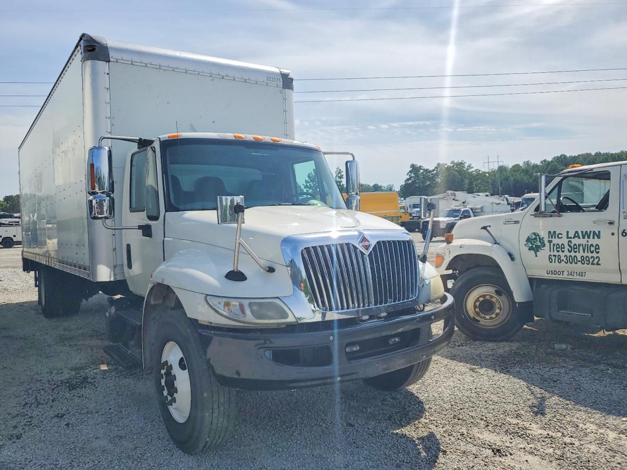 2019 International 4300 BOX Truck